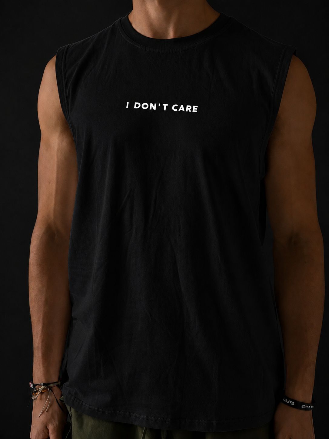 Camiseta sin mangas color Negro